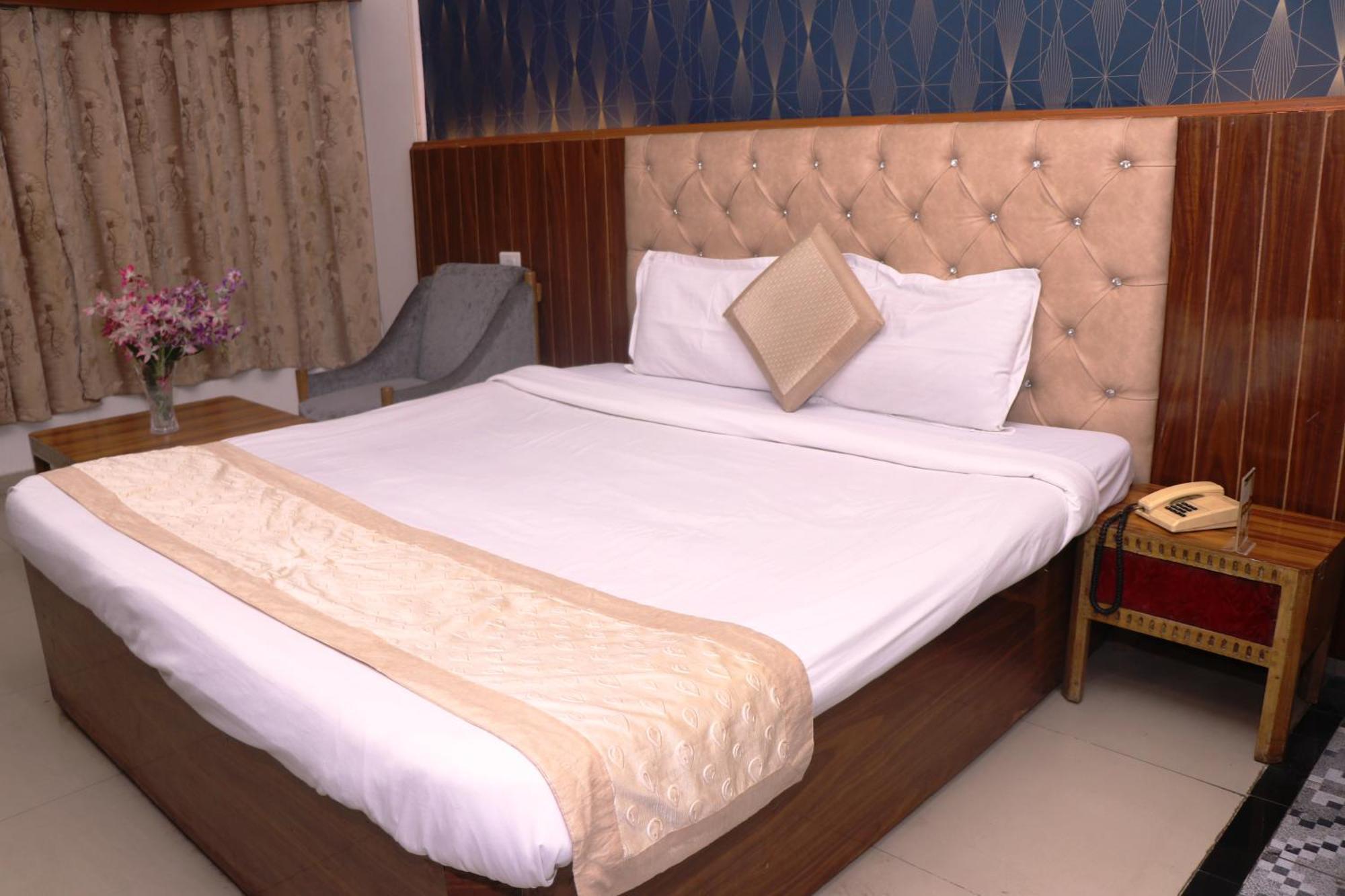 Hotel Samrat International 巴特那 外观 照片
